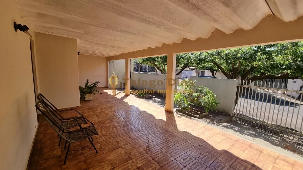 Casa à venda com 2 quartos, 137m² - Foto 3