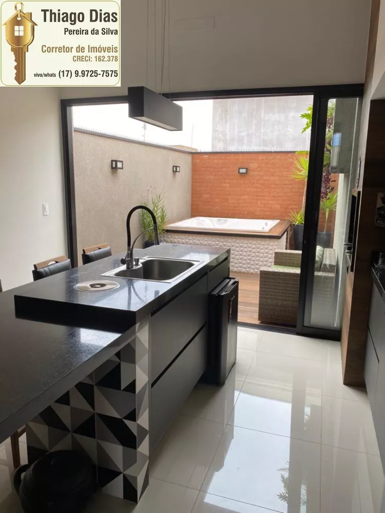 Casa à venda com 3 quartos, 131m² - Foto 3