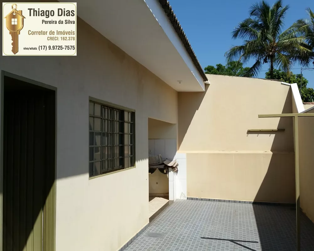 Casa à venda com 3 quartos, 170m² - Foto 2