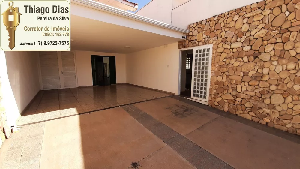 Casa à venda com 6 quartos, 375m² - Foto 2