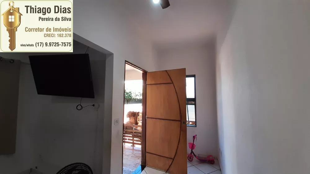 Casa à venda com 4 quartos, 107m² - Foto 2