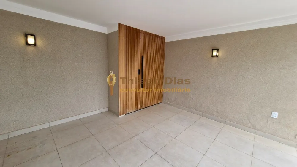 Casa, 3 quartos, 168 m² - Foto 2