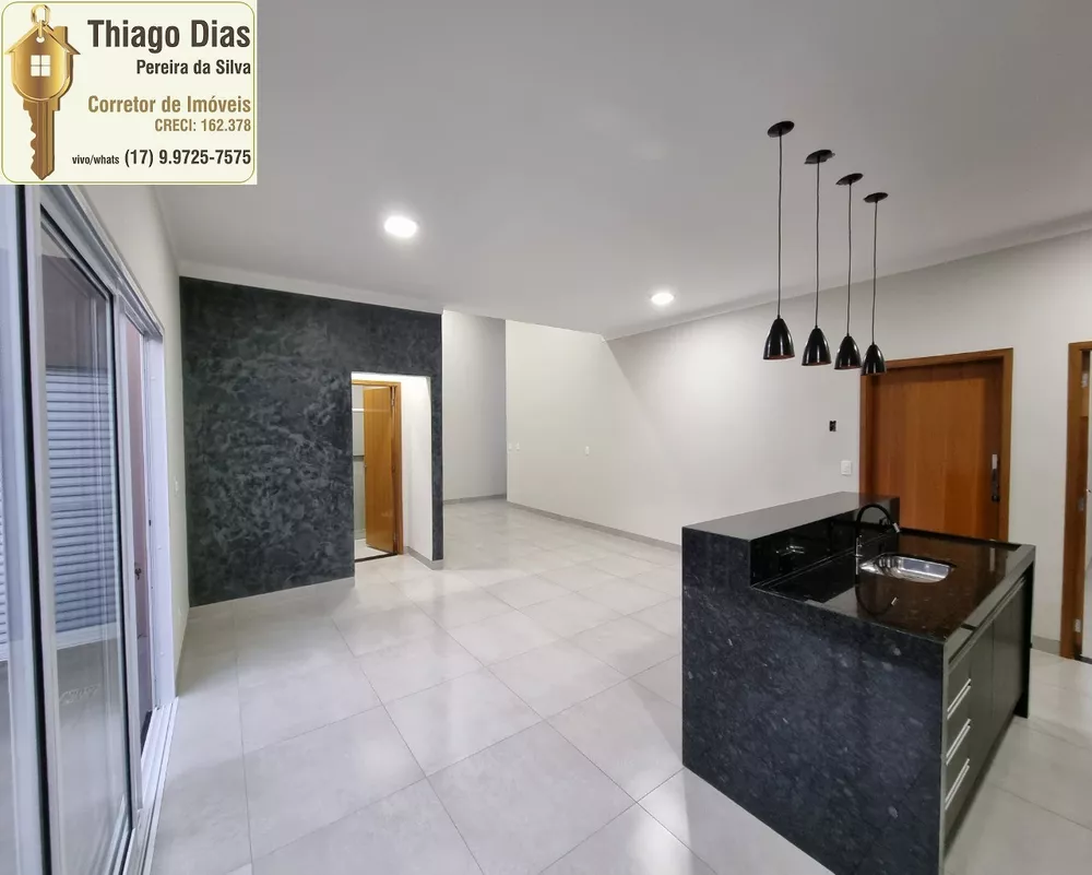 Casa à venda com 3 quartos, 160m² - Foto 2