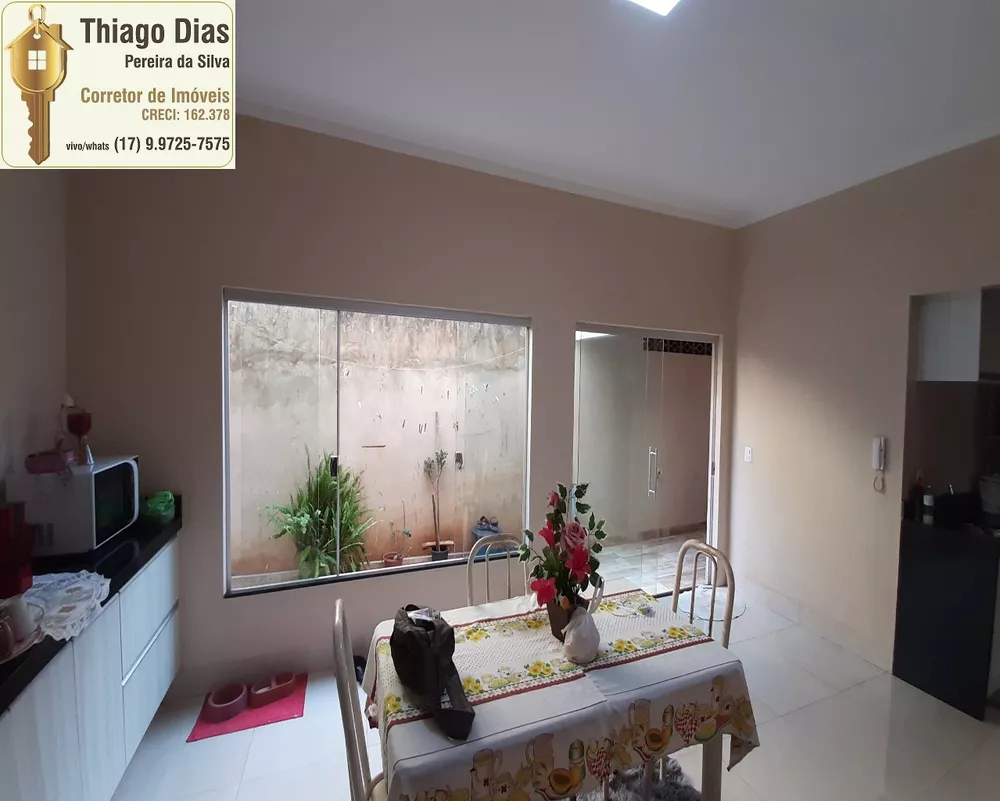 Casa à venda com 3 quartos, 140m² - Foto 4