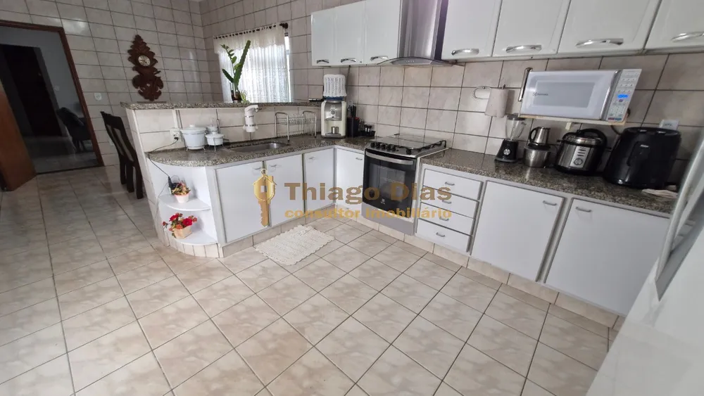 Casa, 4 quartos, 228 m² - Foto 6
