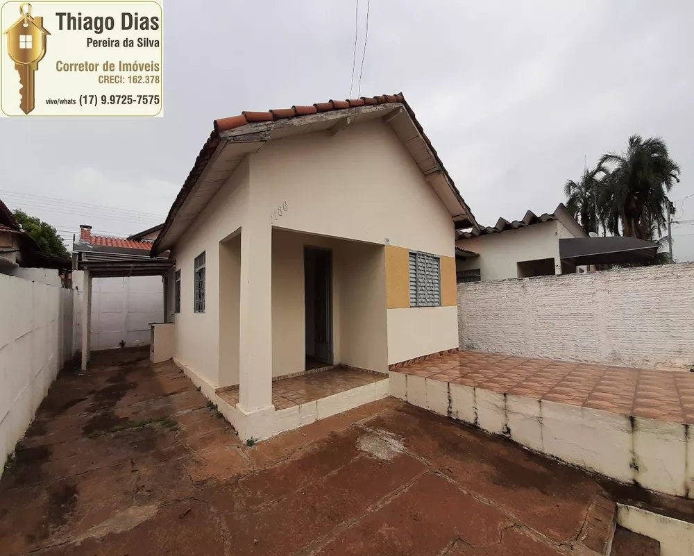 Casa à venda com 2 quartos, 81m² - Foto 1