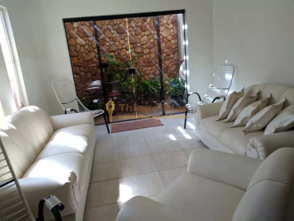 Casa à venda com 5 quartos, 430m² - Foto 1