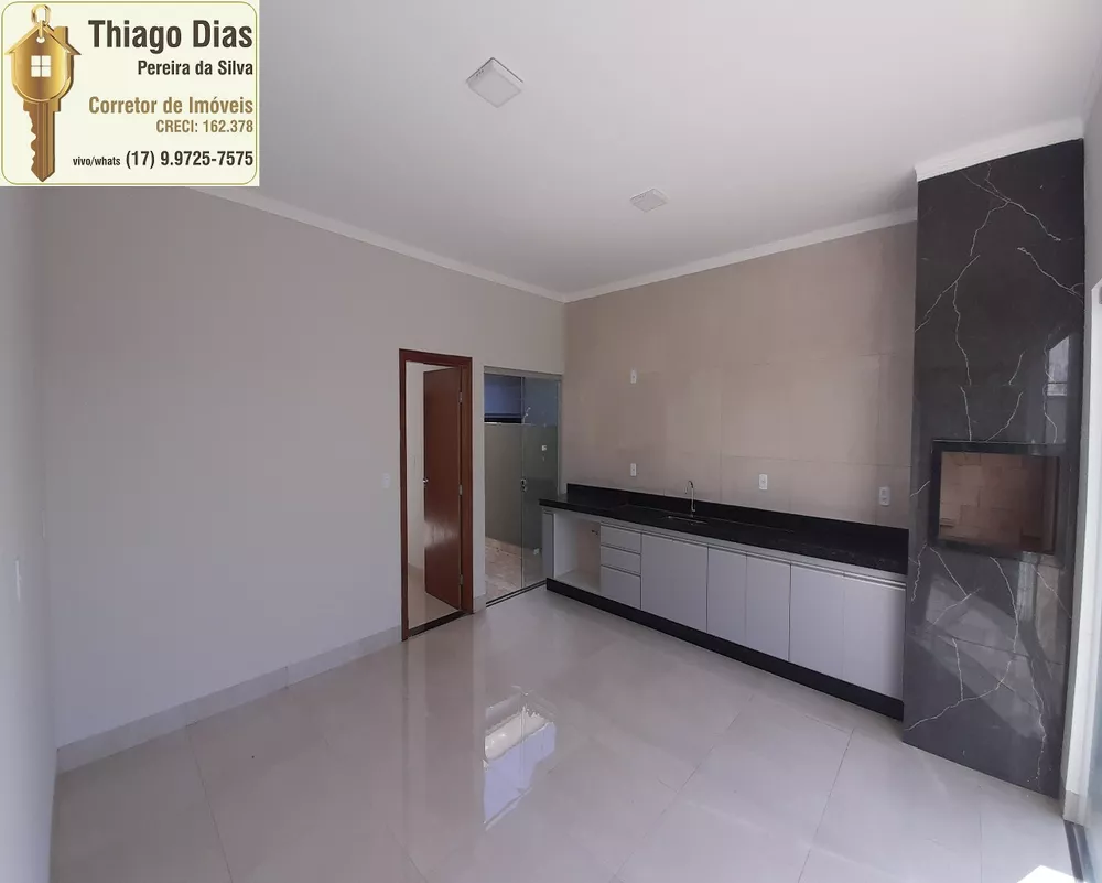 Casa à venda com 3 quartos, 148m² - Foto 4