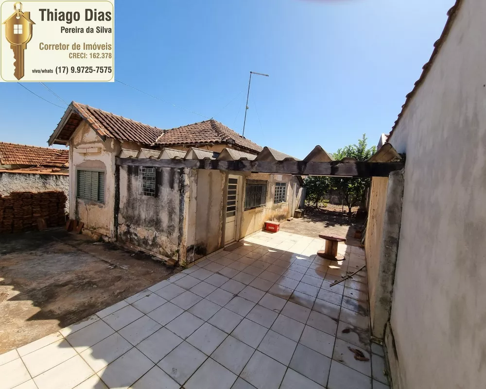 Casa à venda com 2 quartos, 100m² - Foto 2