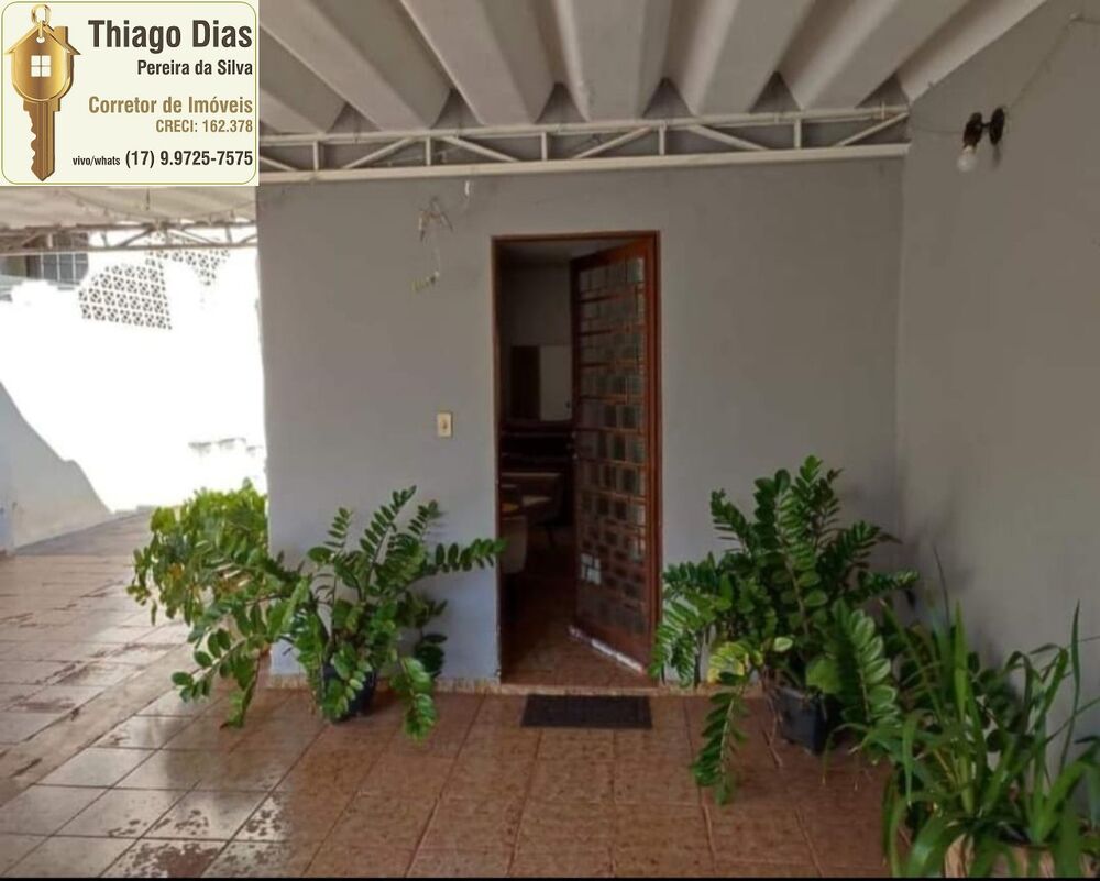 Casa, 4 quartos, 235 m² - Foto 1