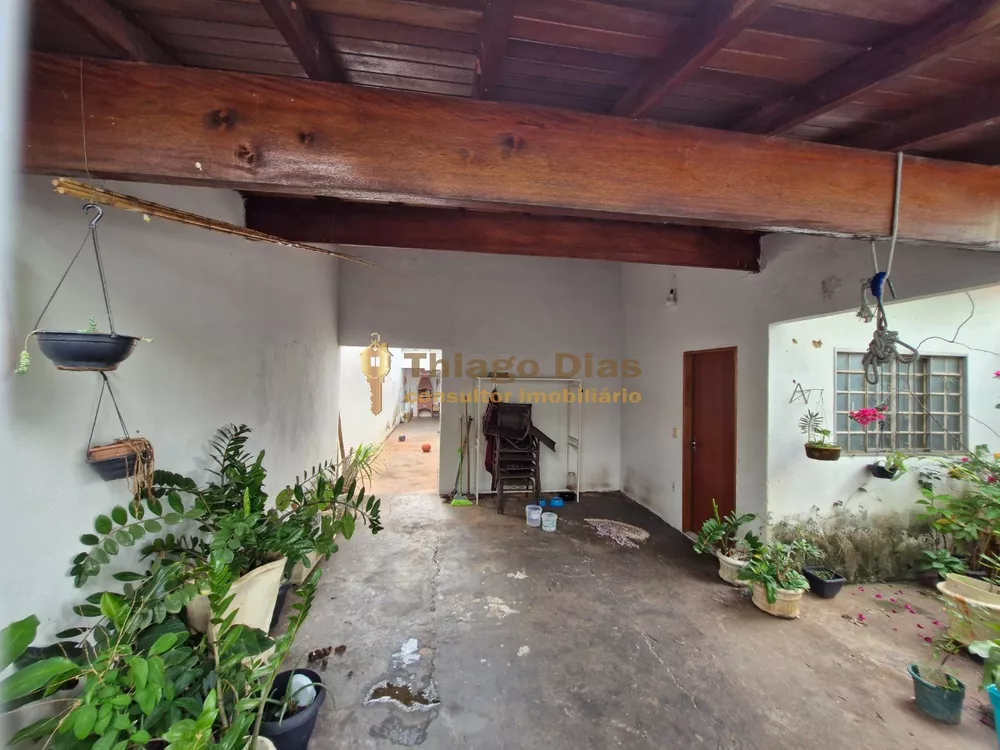 Casa à venda com 2 quartos, 87m² - Foto 1