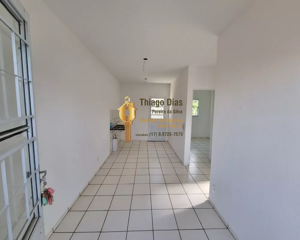 Casa à venda com 2 quartos, 40m² - Foto 2