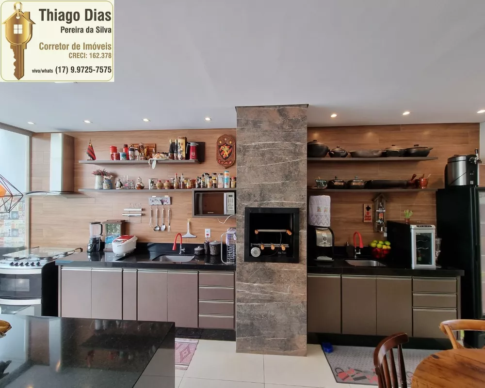 Casa à venda com 3 quartos, 153m² - Foto 1