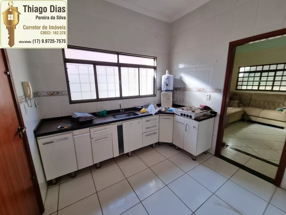 Casa à venda com 3 quartos, 175m² - Foto 7