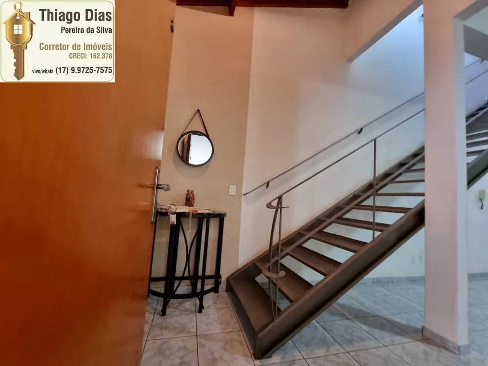 Casa à venda com 3 quartos, 160m² - Foto 1