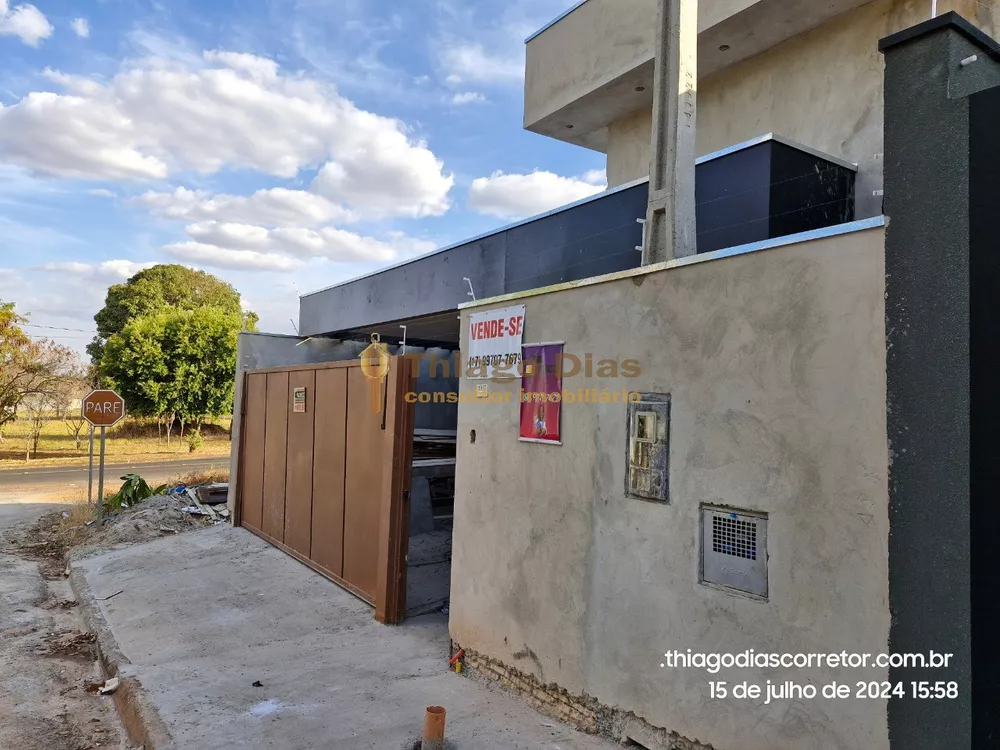 Casa à venda com 3 quartos, 123m² - Foto 3