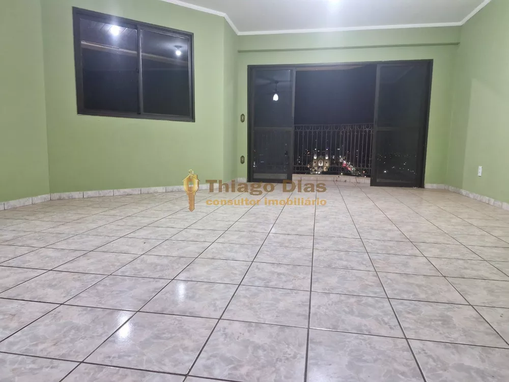 Apartamento à venda com 3 quartos, 183m² - Foto 5