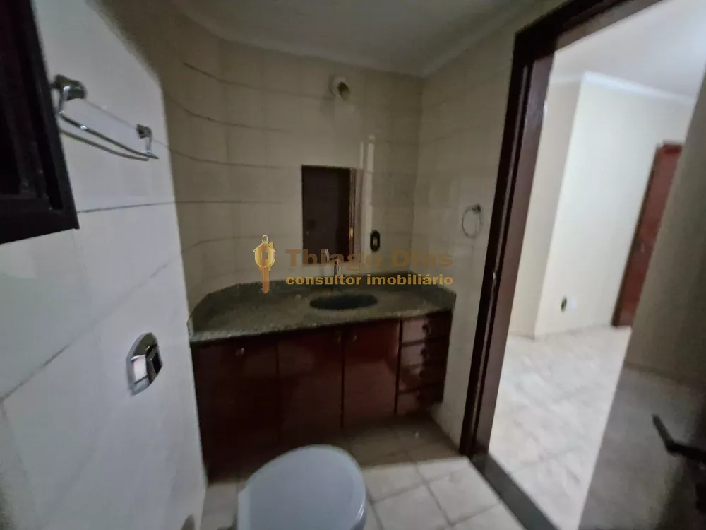 Apartamento à venda com 3 quartos, 183m² - Foto 17