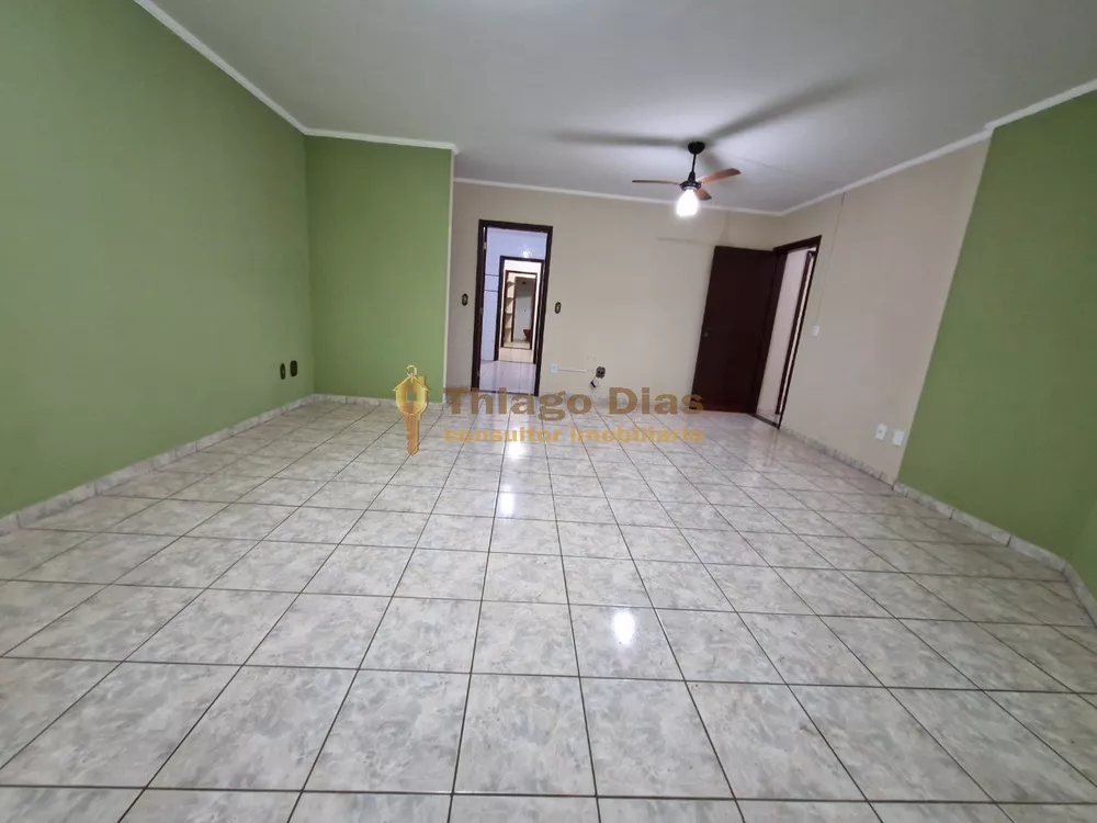 Apartamento à venda com 3 quartos, 183m² - Foto 8