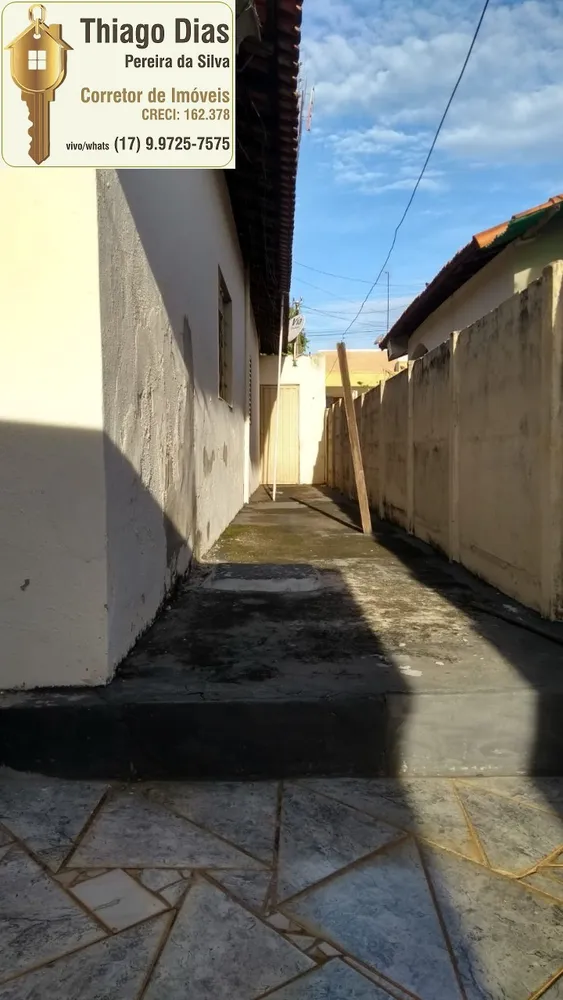 Casa, 3 quartos, 242 m² - Foto 2