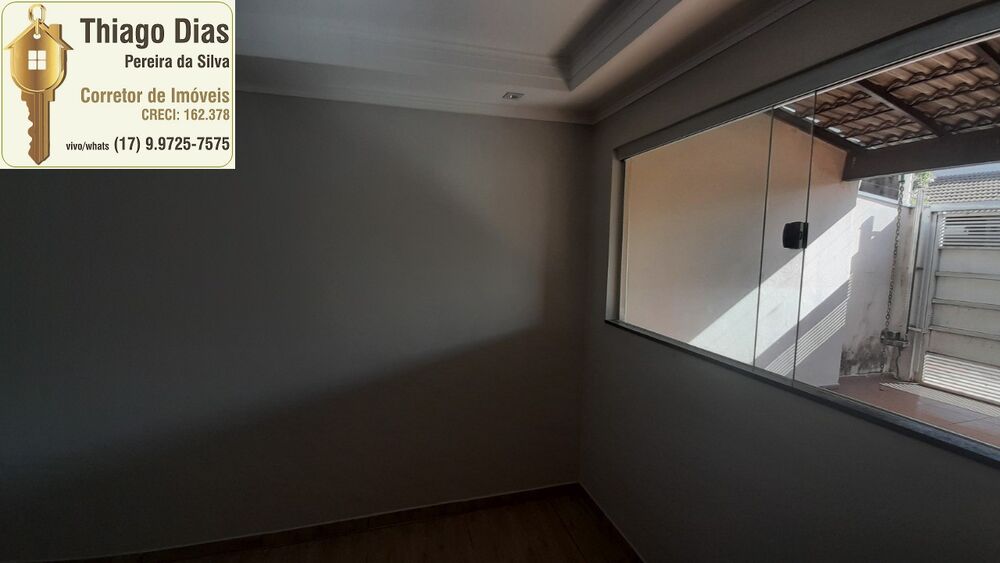 Casa à venda com 3 quartos, 135m² - Foto 2