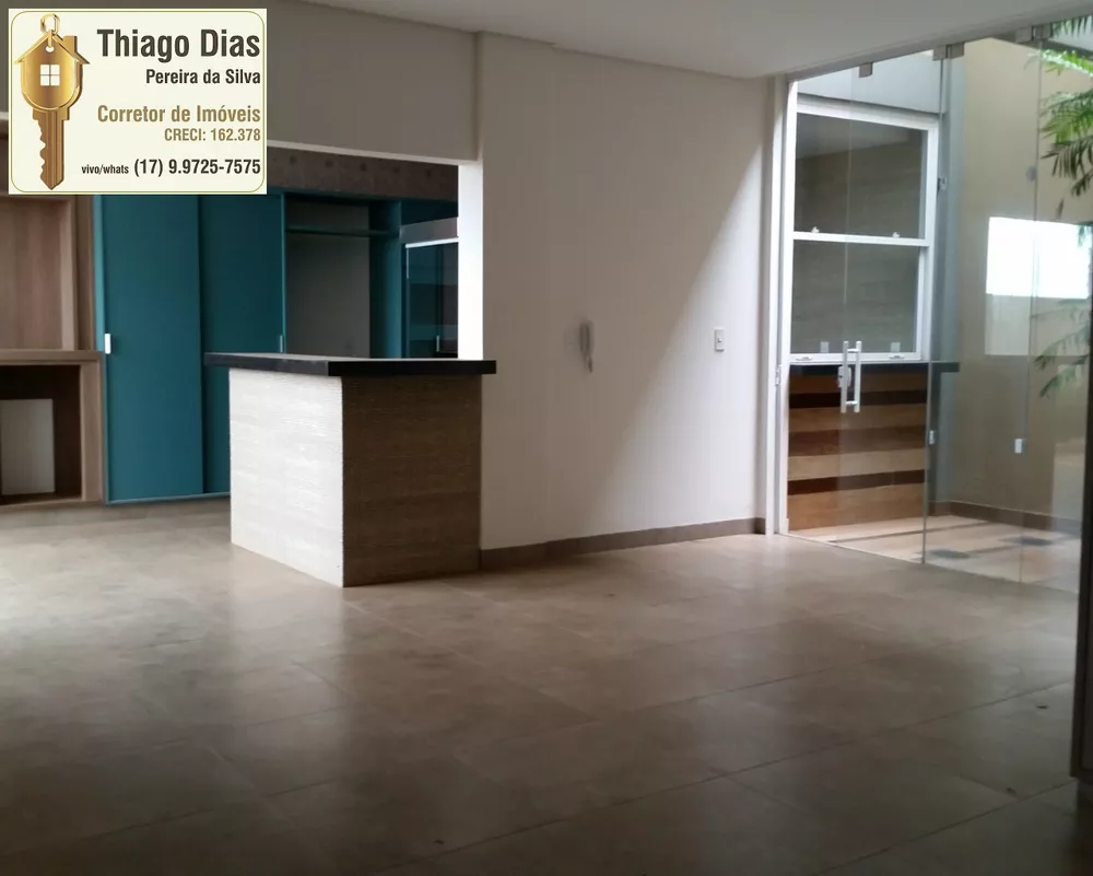 Apartamento à venda com 3 quartos, 146m² - Foto 2