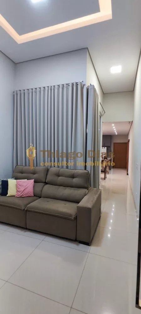 Casa à venda com 3 quartos, 160m² - Foto 3