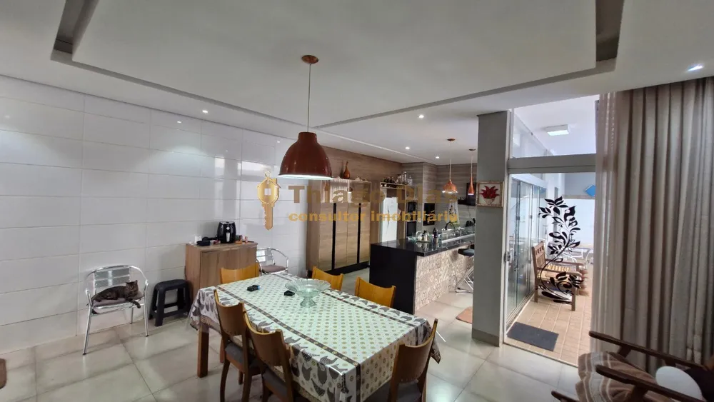 Casa, 3 quartos, 204 m² - Foto 10