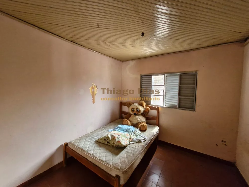 Casa à venda com 3 quartos, 340m² - Foto 4