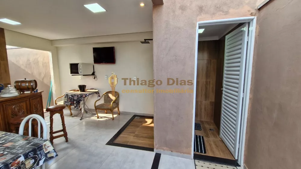 Casa à venda com 2 quartos, 95m² - Foto 4