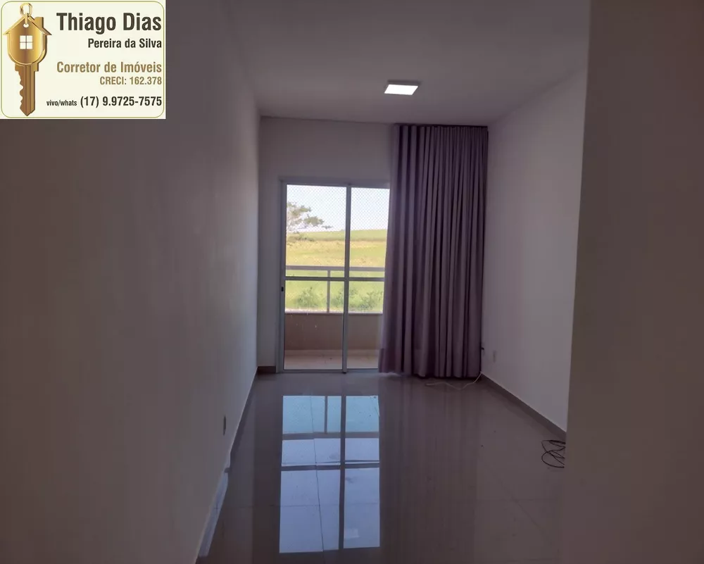 Apartamento à venda com 3 quartos, 73m² - Foto 2