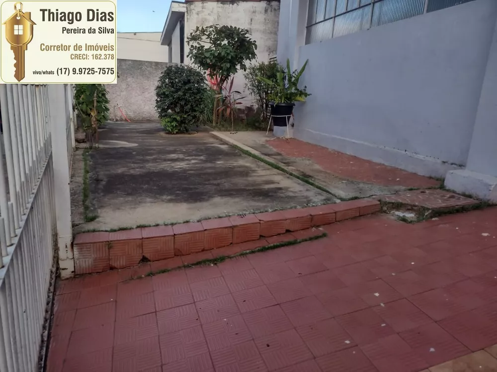 Casa à venda com 3 quartos, 145m² - Foto 2