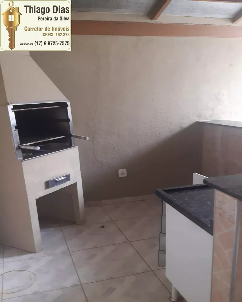 Casa à venda com 3 quartos, 143m² - Foto 1