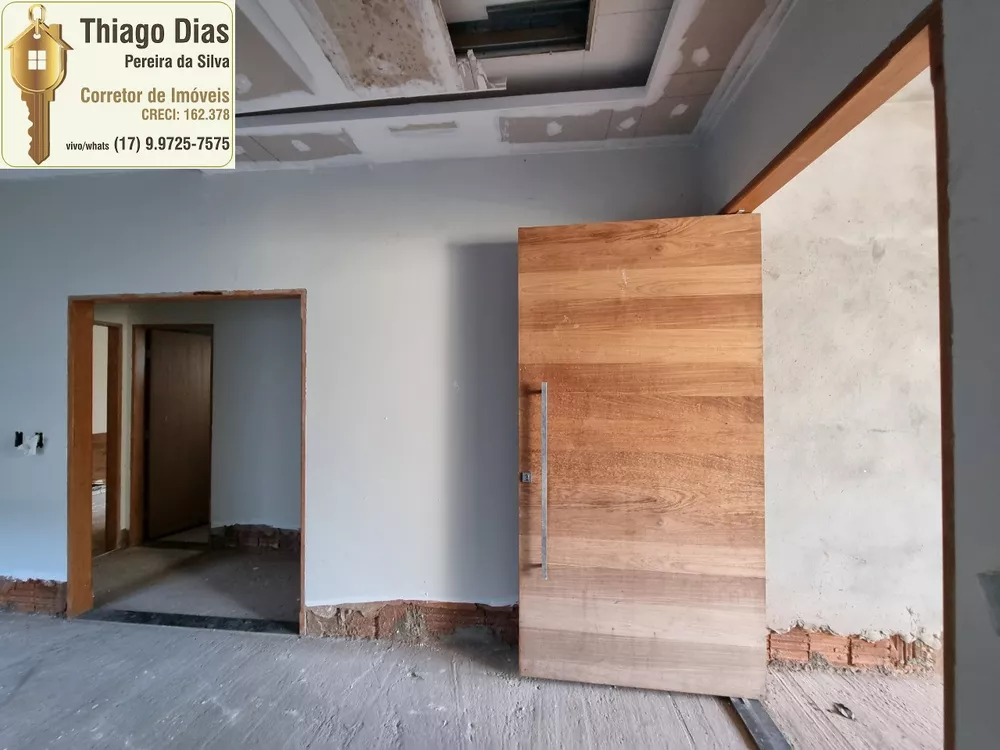 Casa à venda com 3 quartos, 133m² - Foto 2