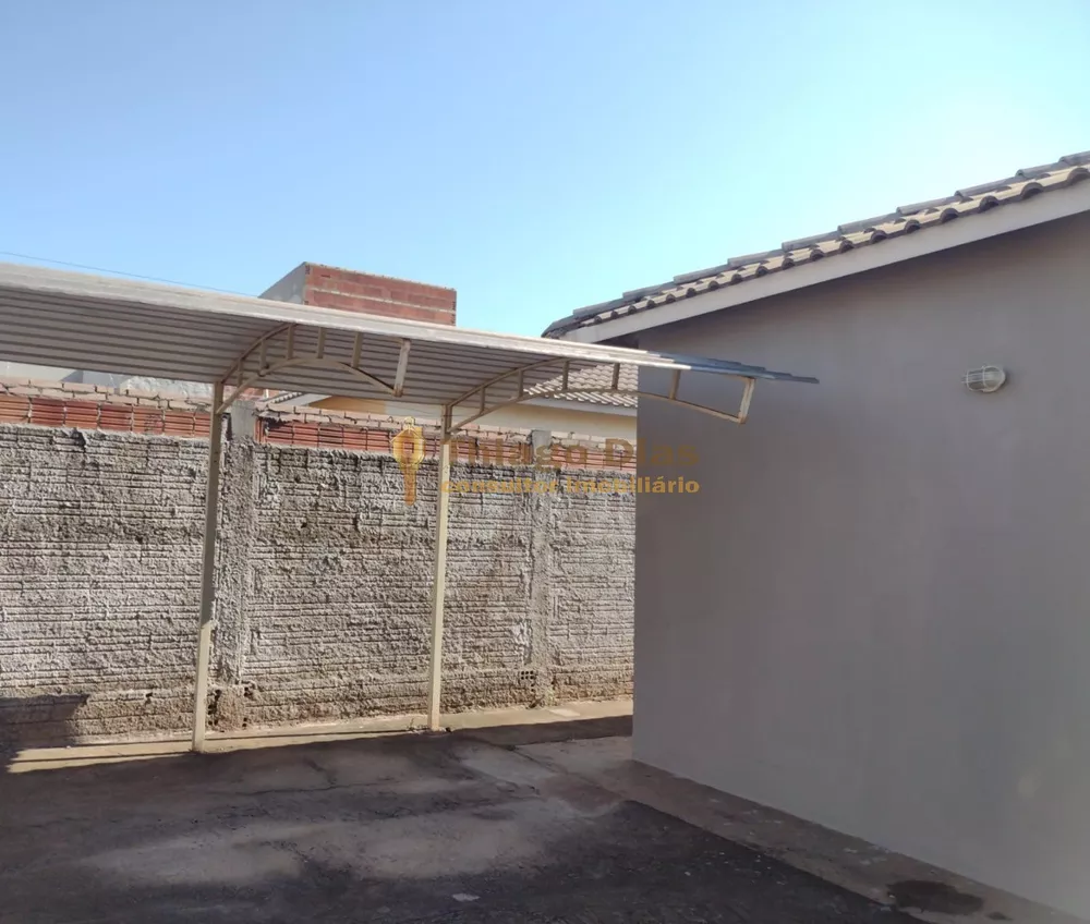 Casa à venda com 2 quartos, 45m² - Foto 2