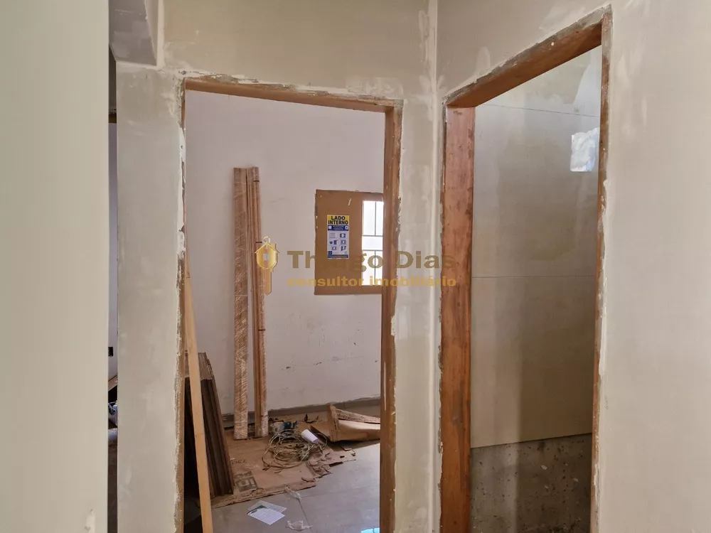 Casa à venda com 3 quartos, 106m² - Foto 4