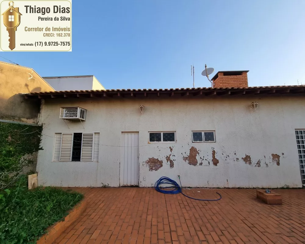 Casa à venda com 4 quartos, 231m² - Foto 4