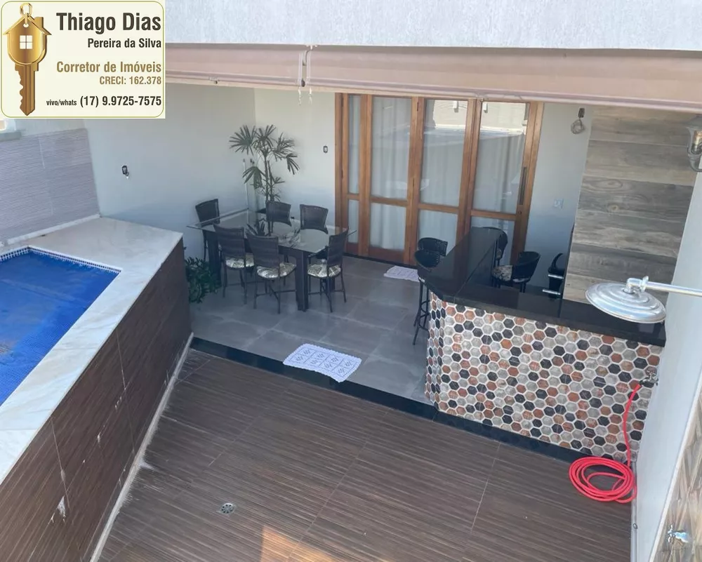 Casa à venda com 4 quartos, 230m² - Foto 3