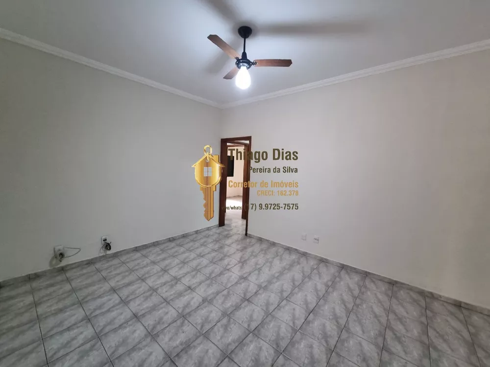 Casa à venda com 3 quartos, 145m² - Foto 2