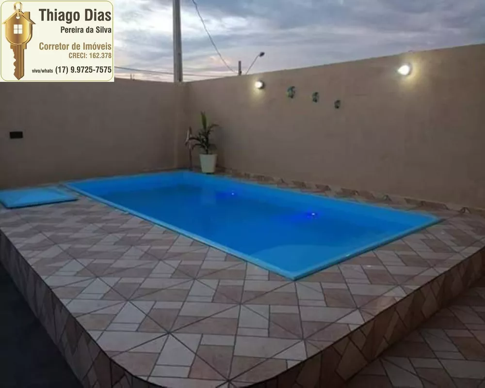 Casa à venda com 2 quartos, 96m² - Foto 1