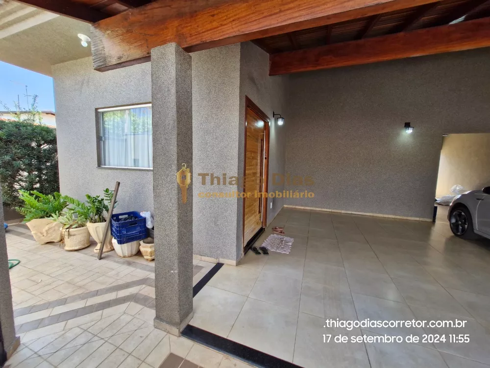 Casa à venda com 3 quartos, 182m² - Foto 3