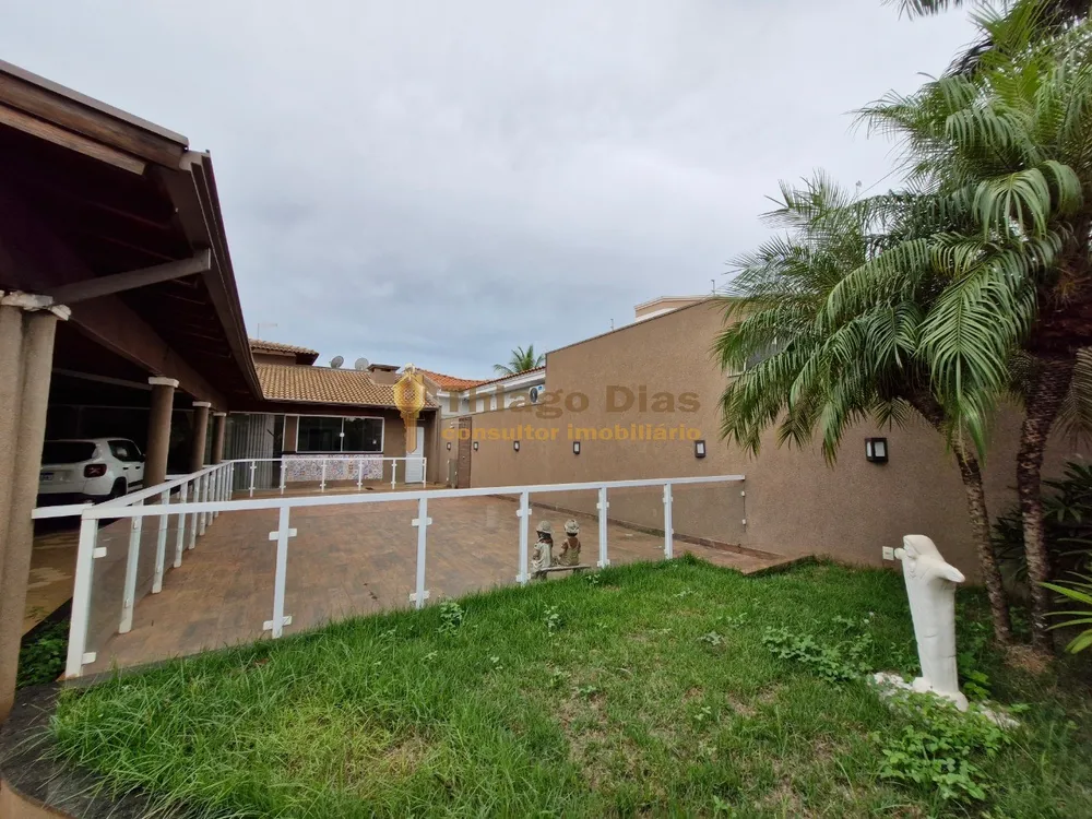 Casa, 3 quartos, 228 m² - Foto 1