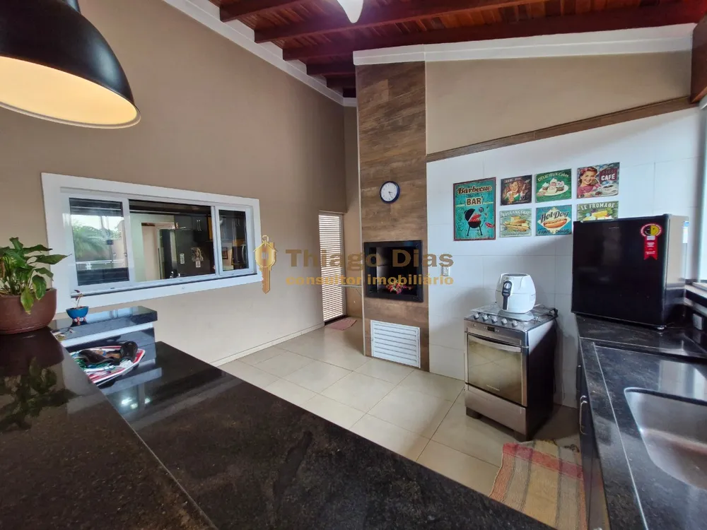 Casa, 3 quartos, 228 m² - Foto 2