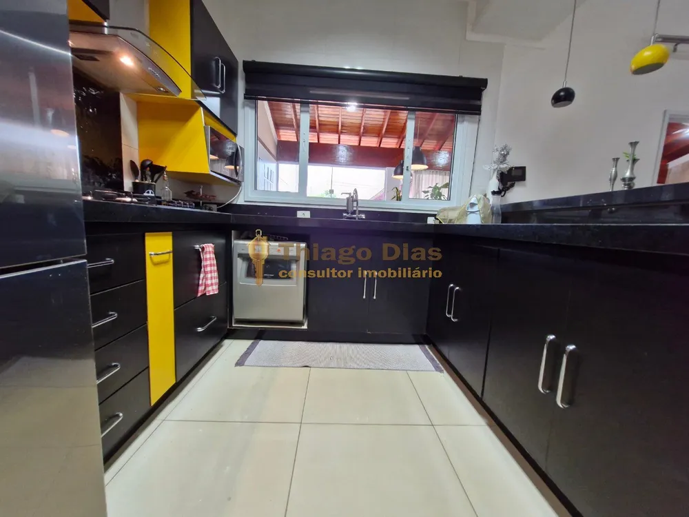 Casa, 3 quartos, 228 m² - Foto 11