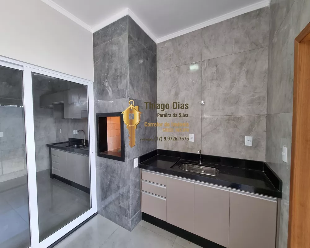 Casa à venda com 3 quartos, 114m² - Foto 4