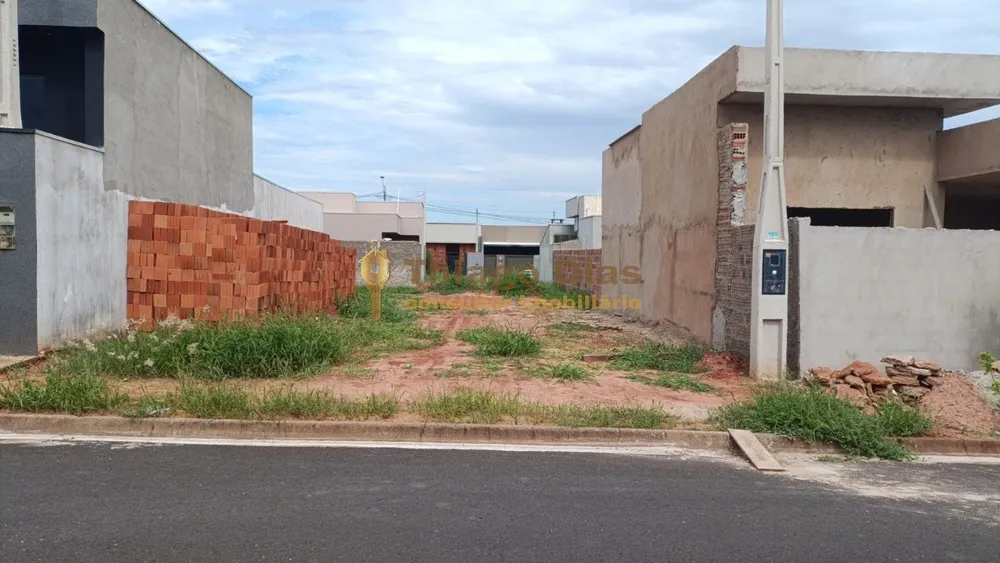 Terreno, 180 m² - Foto 1