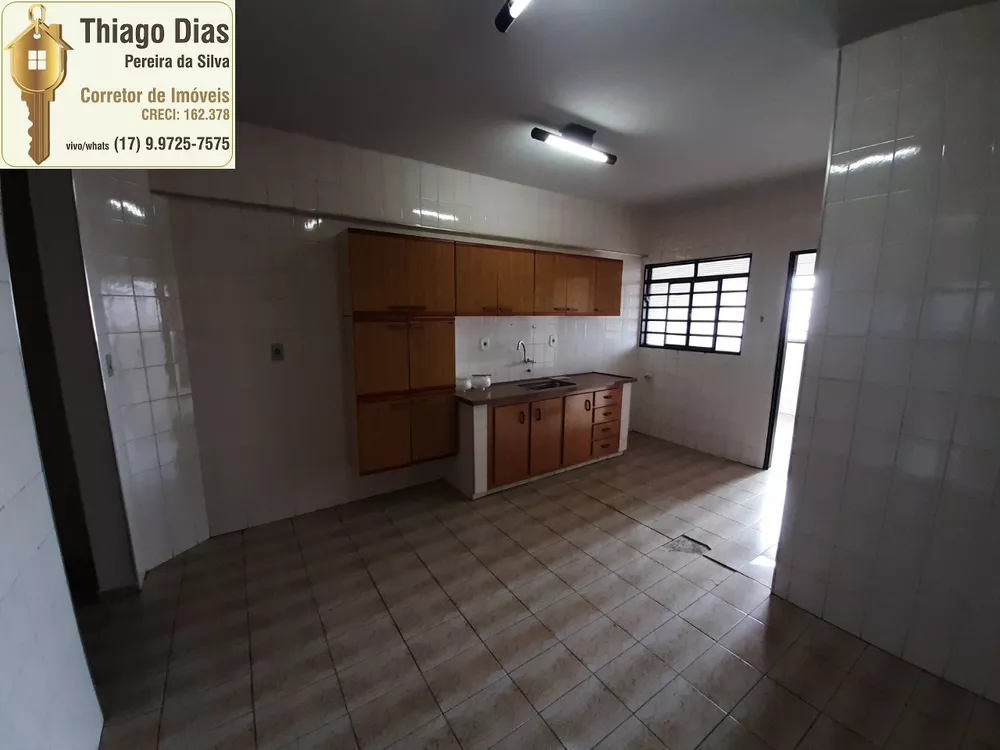 Apartamento à venda com 3 quartos, 122m² - Foto 2