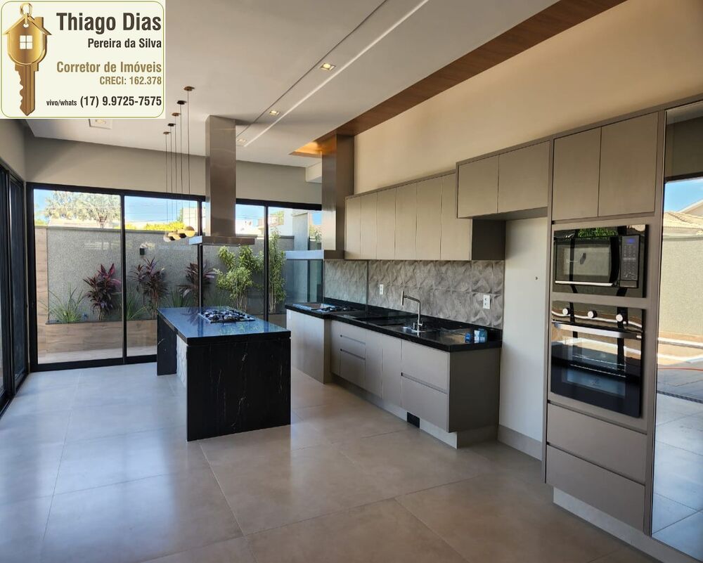 Casa, 3 quartos, 249 m² - Foto 1