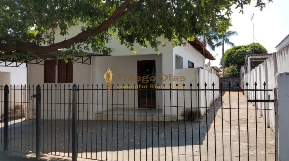 Casa, 4 quartos, 133 m² - Foto 1