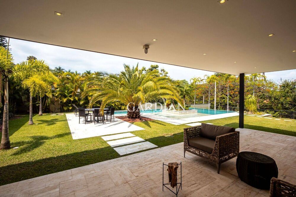 Chácara à venda com 5 quartos, 500m² - Foto 3